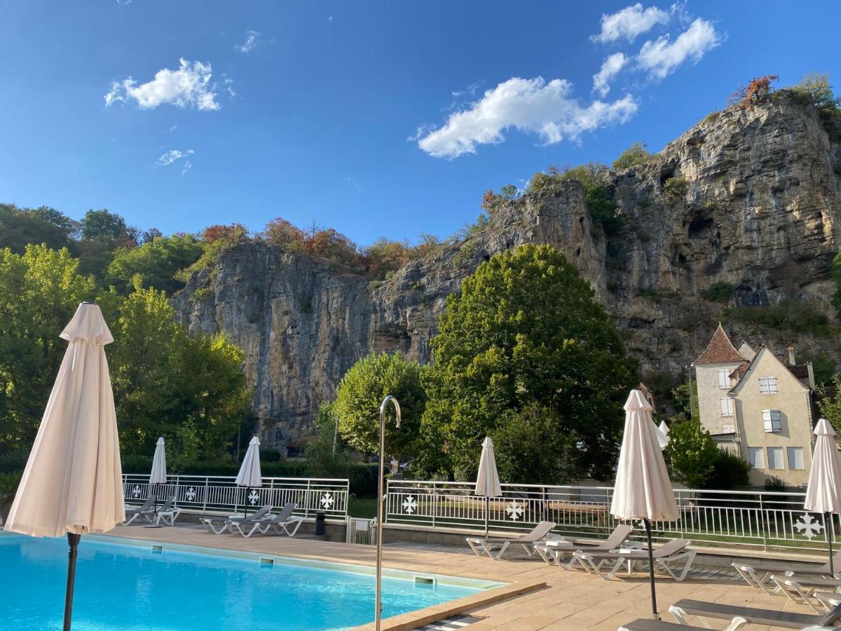 Logis Hotels - Hotel Restaurant Domaine Les Falaises Martel Bagian luar foto