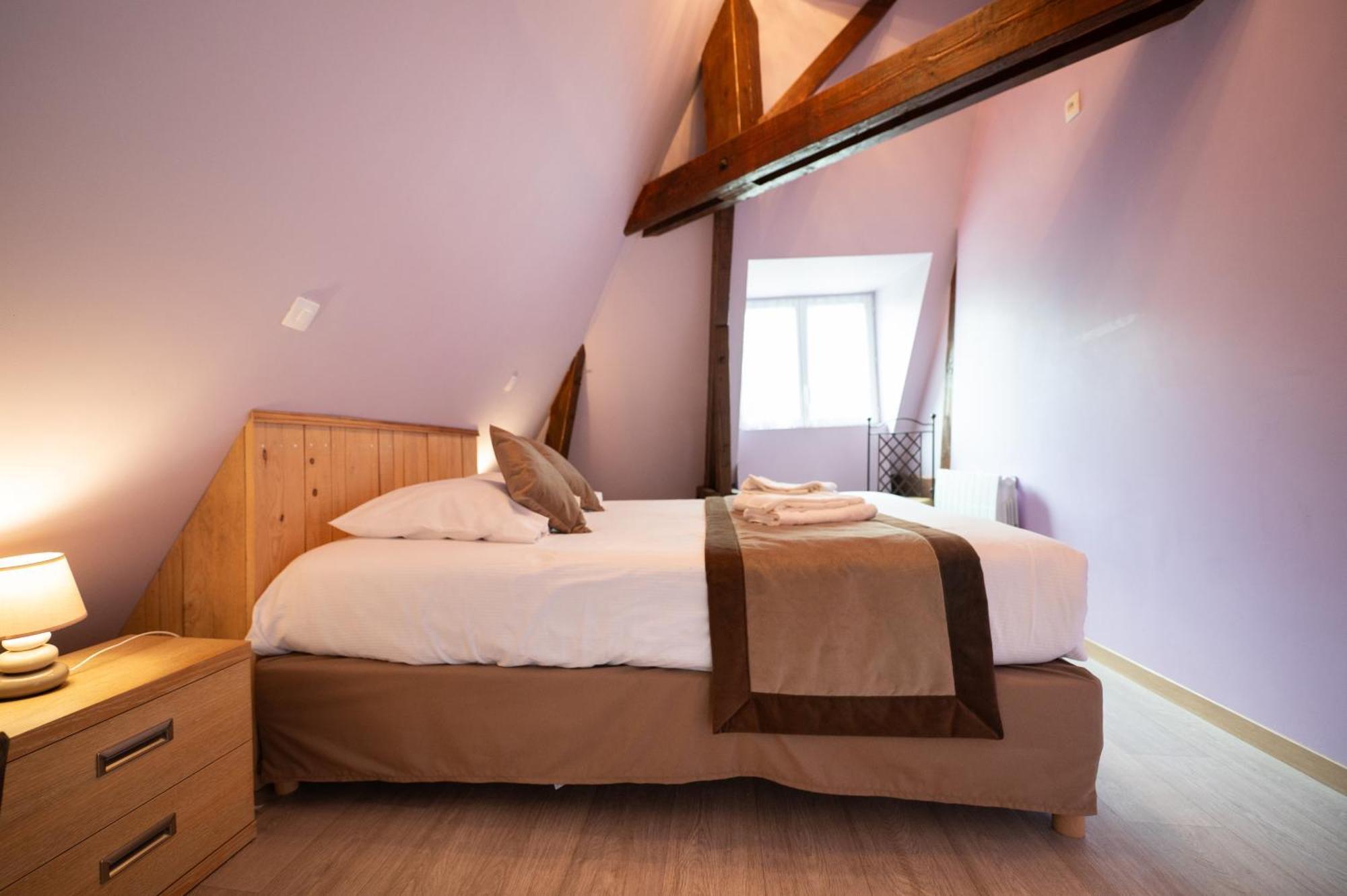 Logis Hotels - Hotel Restaurant Domaine Les Falaises Martel Ruang foto