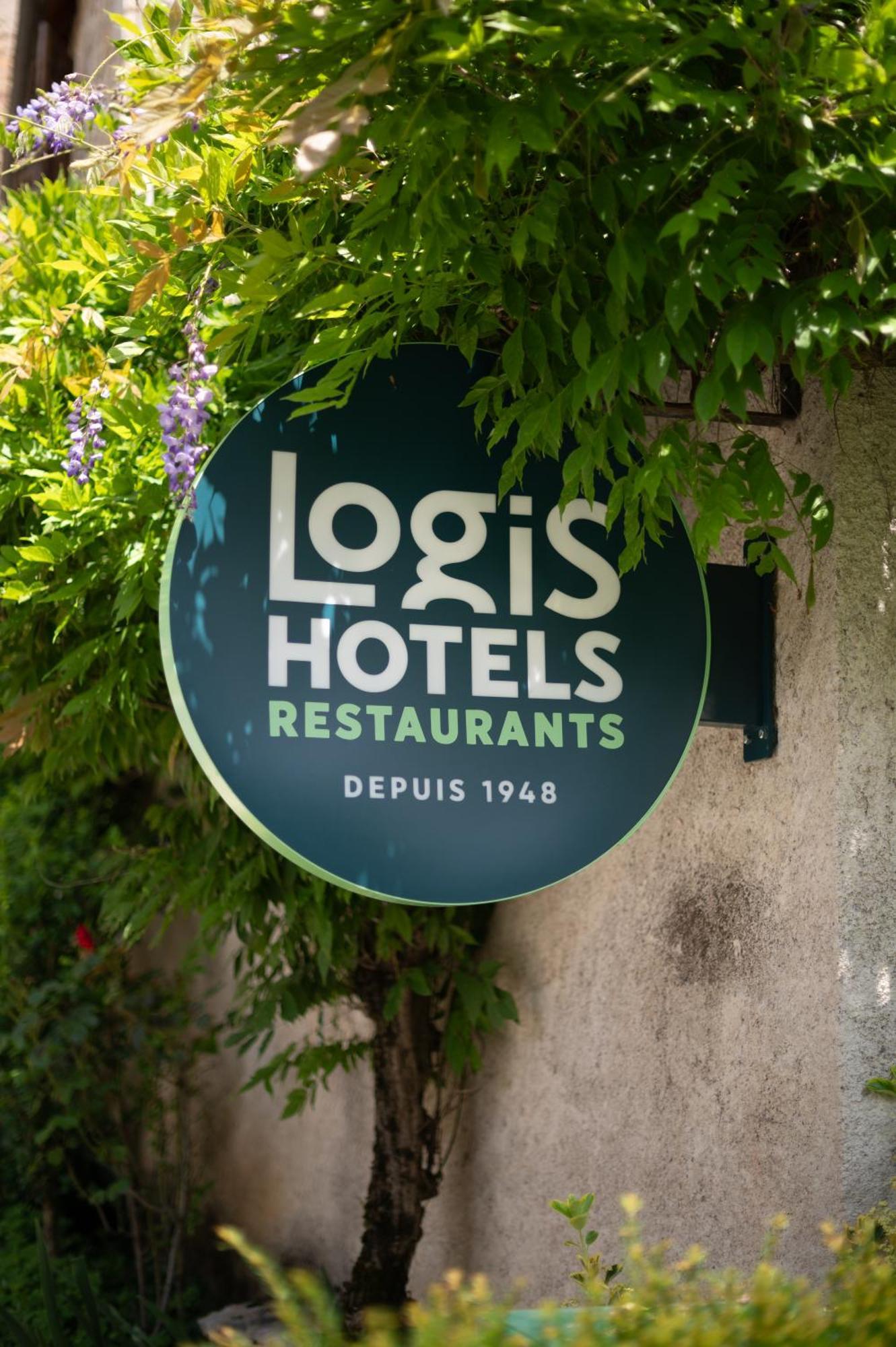Logis Hotels - Hotel Restaurant Domaine Les Falaises Martel Bagian luar foto