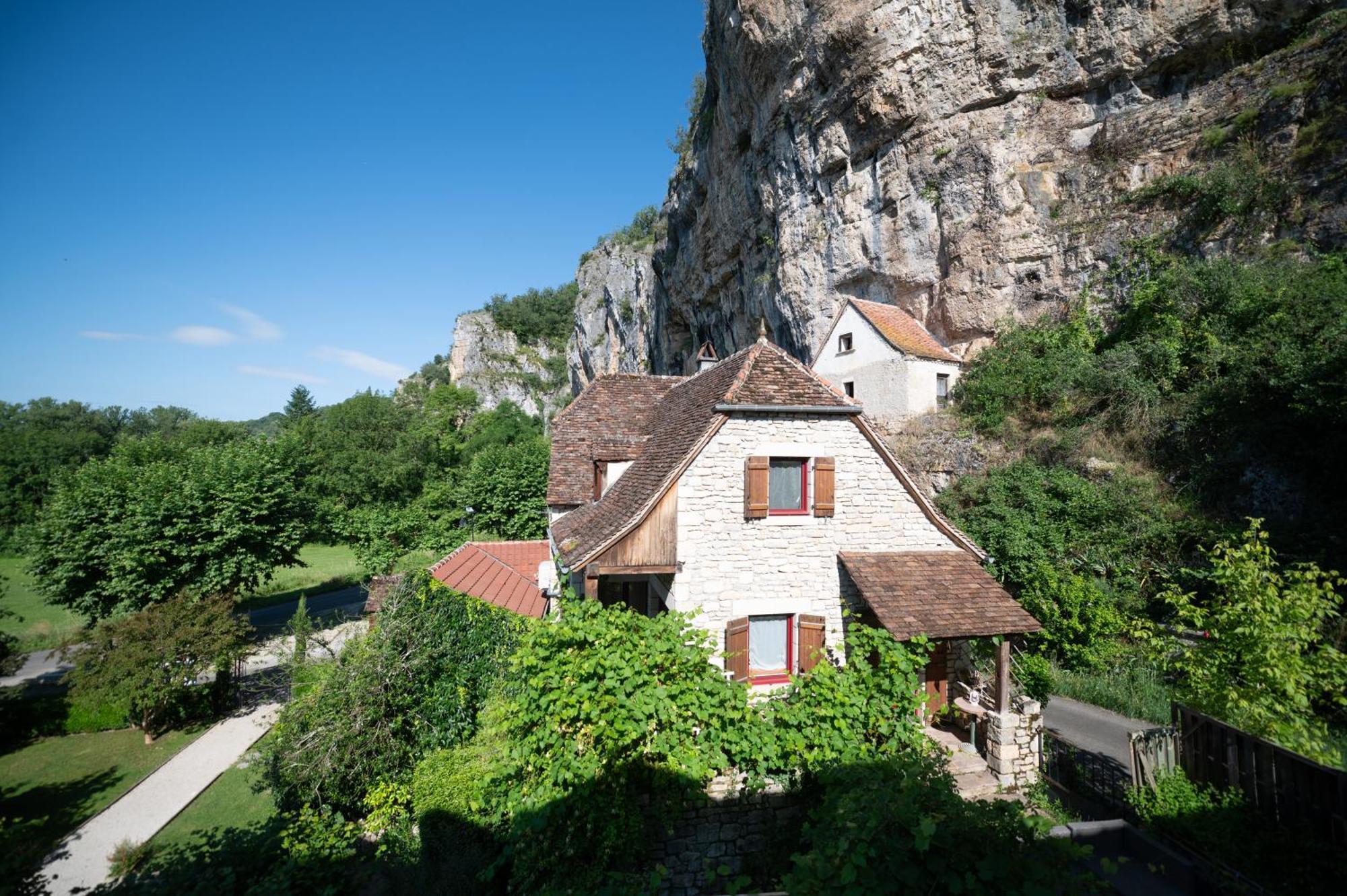 Logis Hotels - Hotel Restaurant Domaine Les Falaises Martel Bagian luar foto