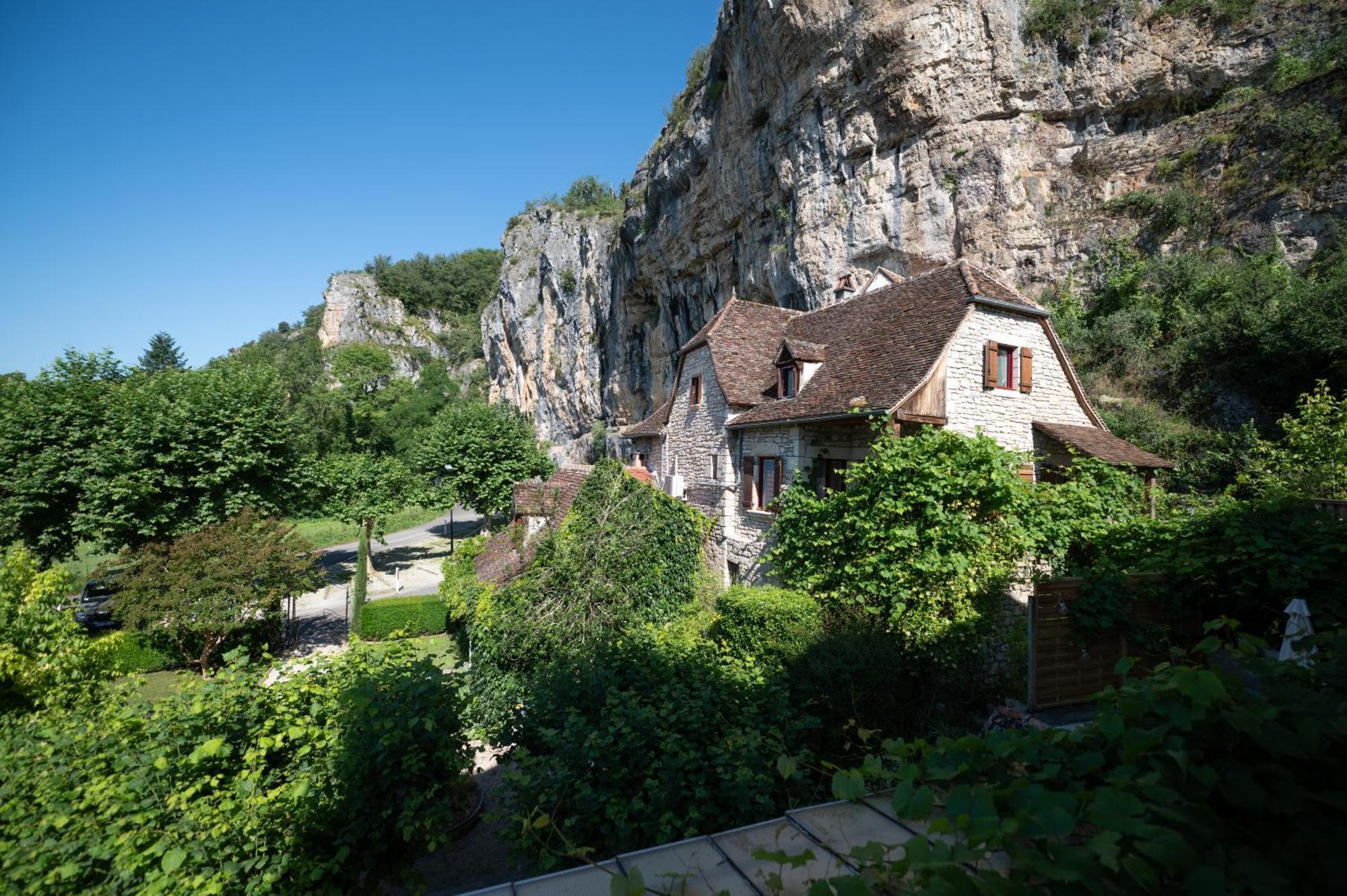 Logis Hotels - Hotel Restaurant Domaine Les Falaises Martel Bagian luar foto