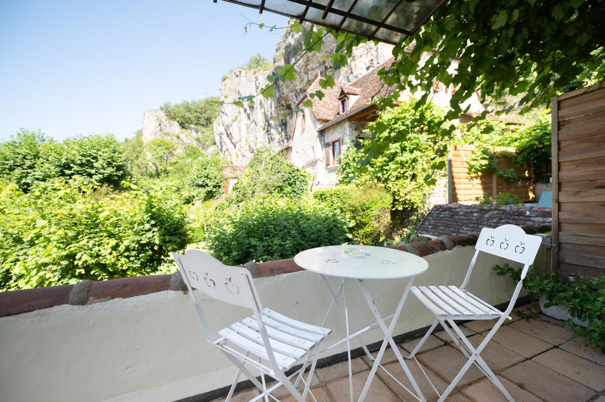 Logis Hotels - Hotel Restaurant Domaine Les Falaises Martel Ruang foto
